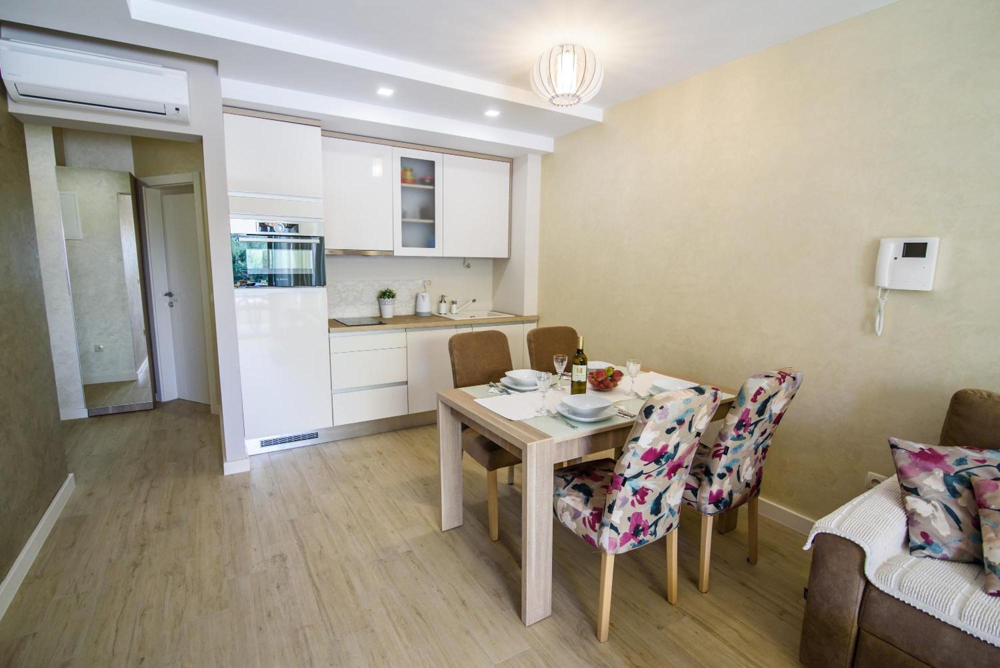 Apartments Leone Lukas Проманья Номер фото
